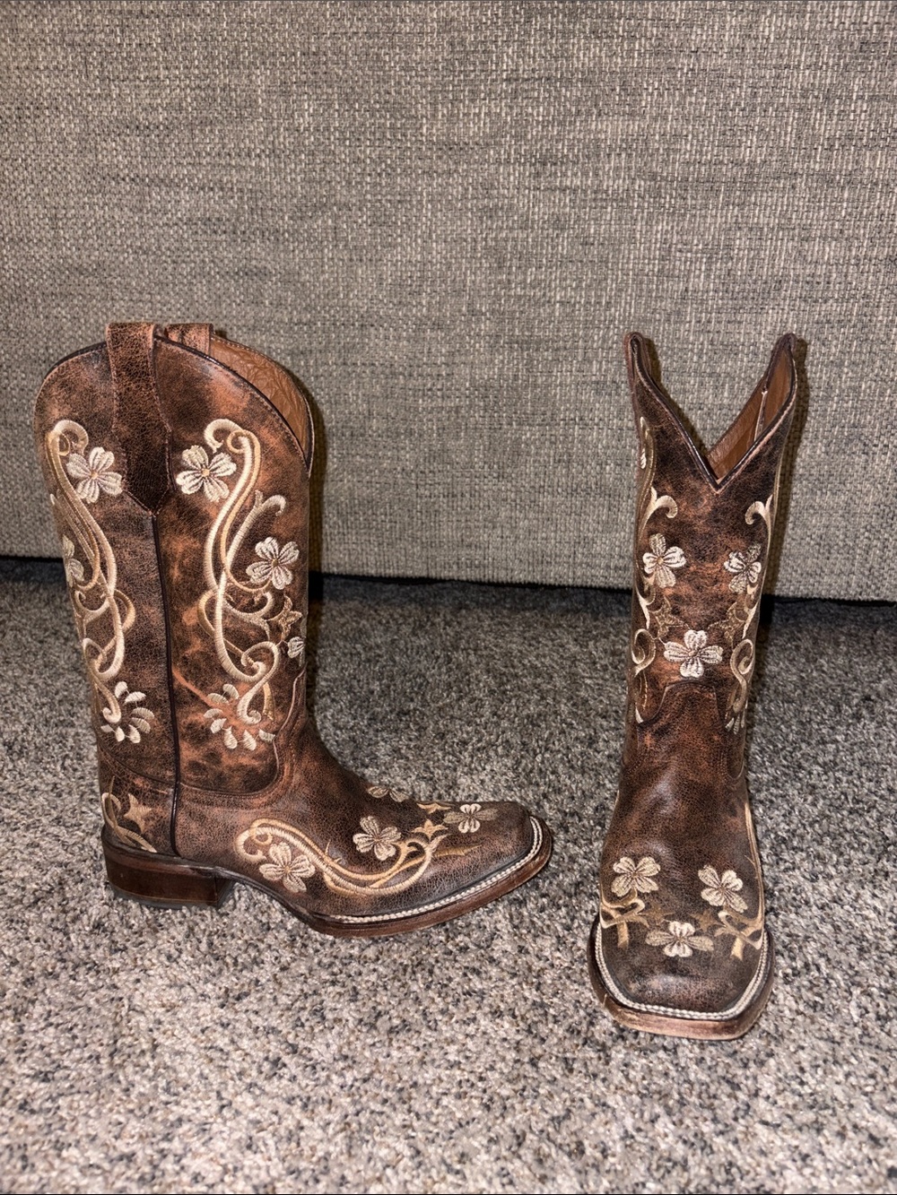 Circle G Brown Leather Western Floral Embroidered Ankle Boots